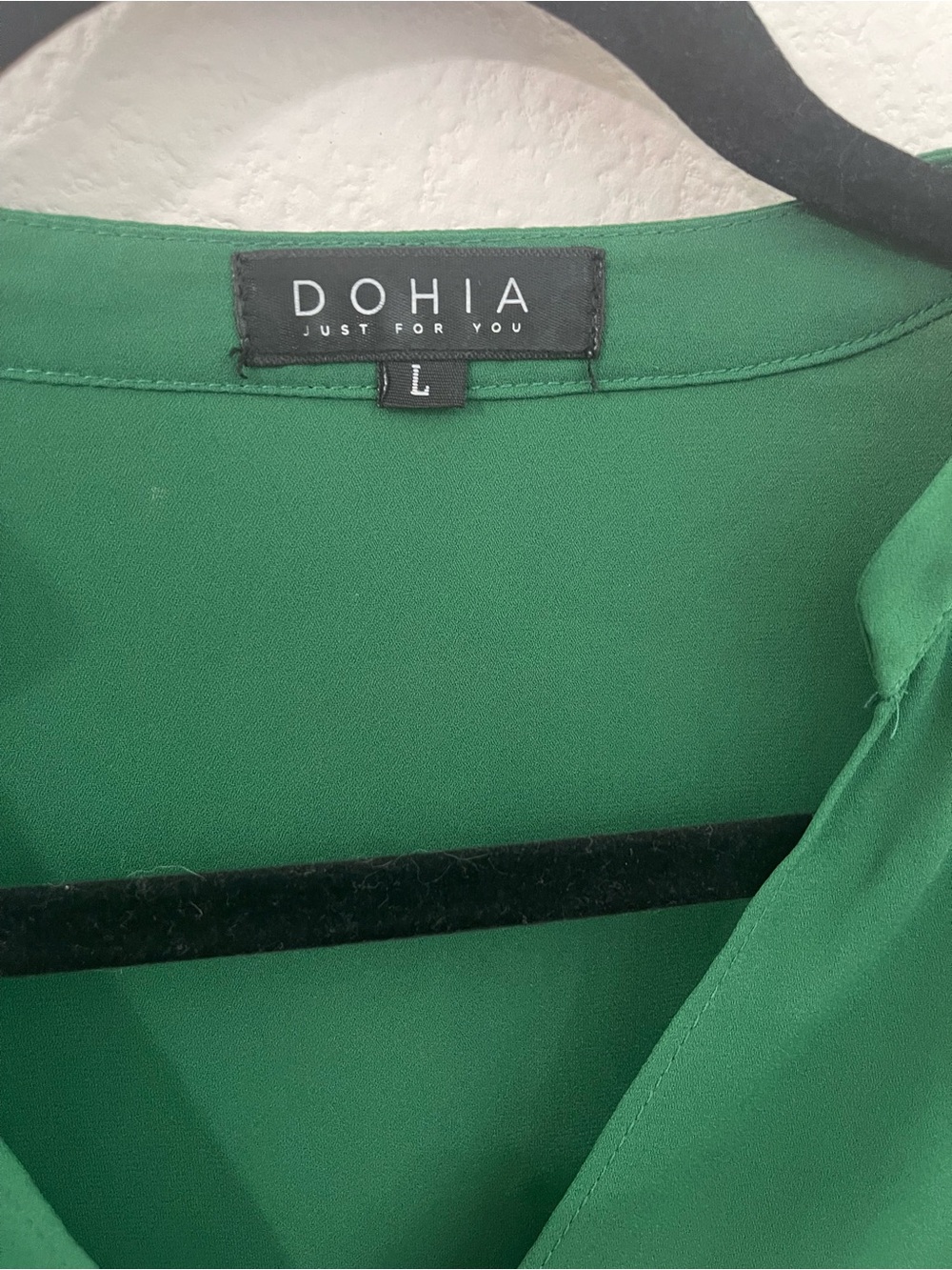Green V-Neck Long-Sleeve Blouse by Dohia - Picture 2 of 5